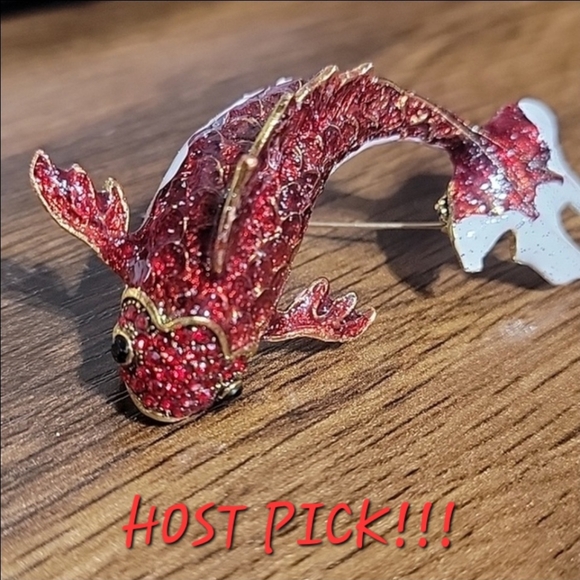 Carp Fish Brooche Red, Green or black. Alloy Rhinestone - Picture 1 of 4